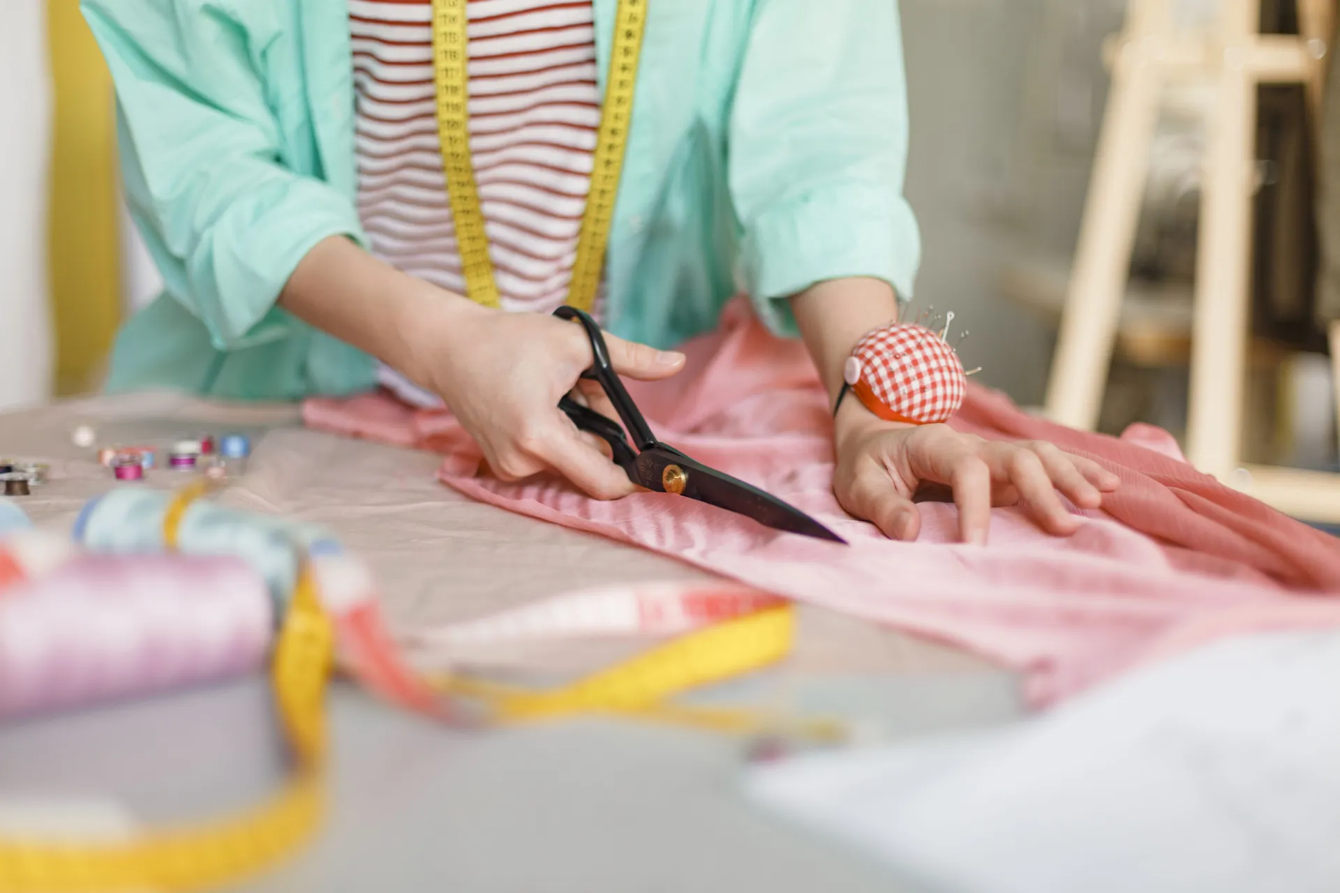 Atelier Yeka - Formación continua, restauración de piel y prendas delicadas